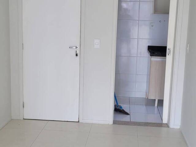 #31 - Apartamento para Venda em Vila Velha - ES - 3